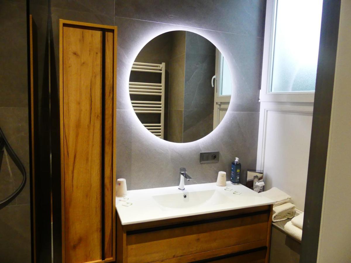 Logis Hotel Des Bains Жерарме Екстер'єр фото