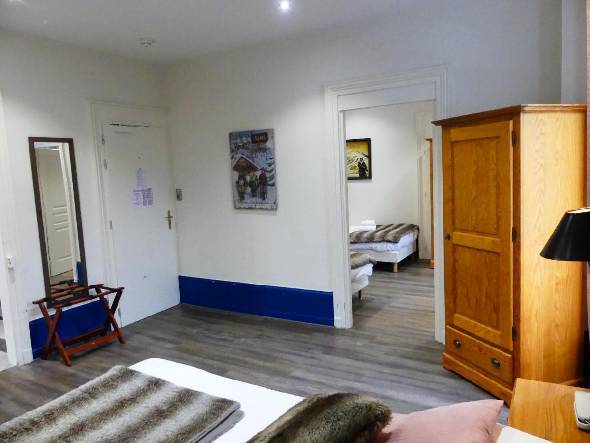 Logis Hotel Des Bains Жерарме Екстер'єр фото