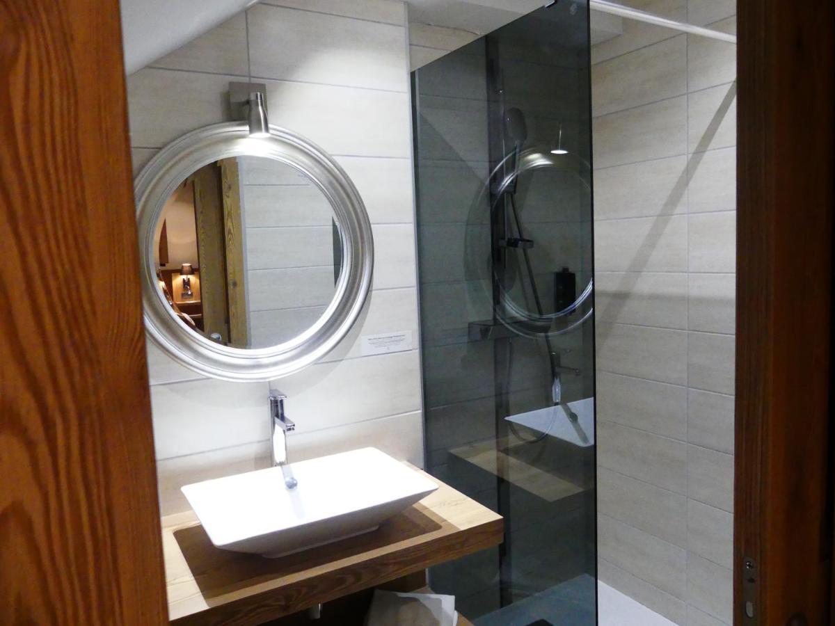 Logis Hotel Des Bains Жерарме Екстер'єр фото