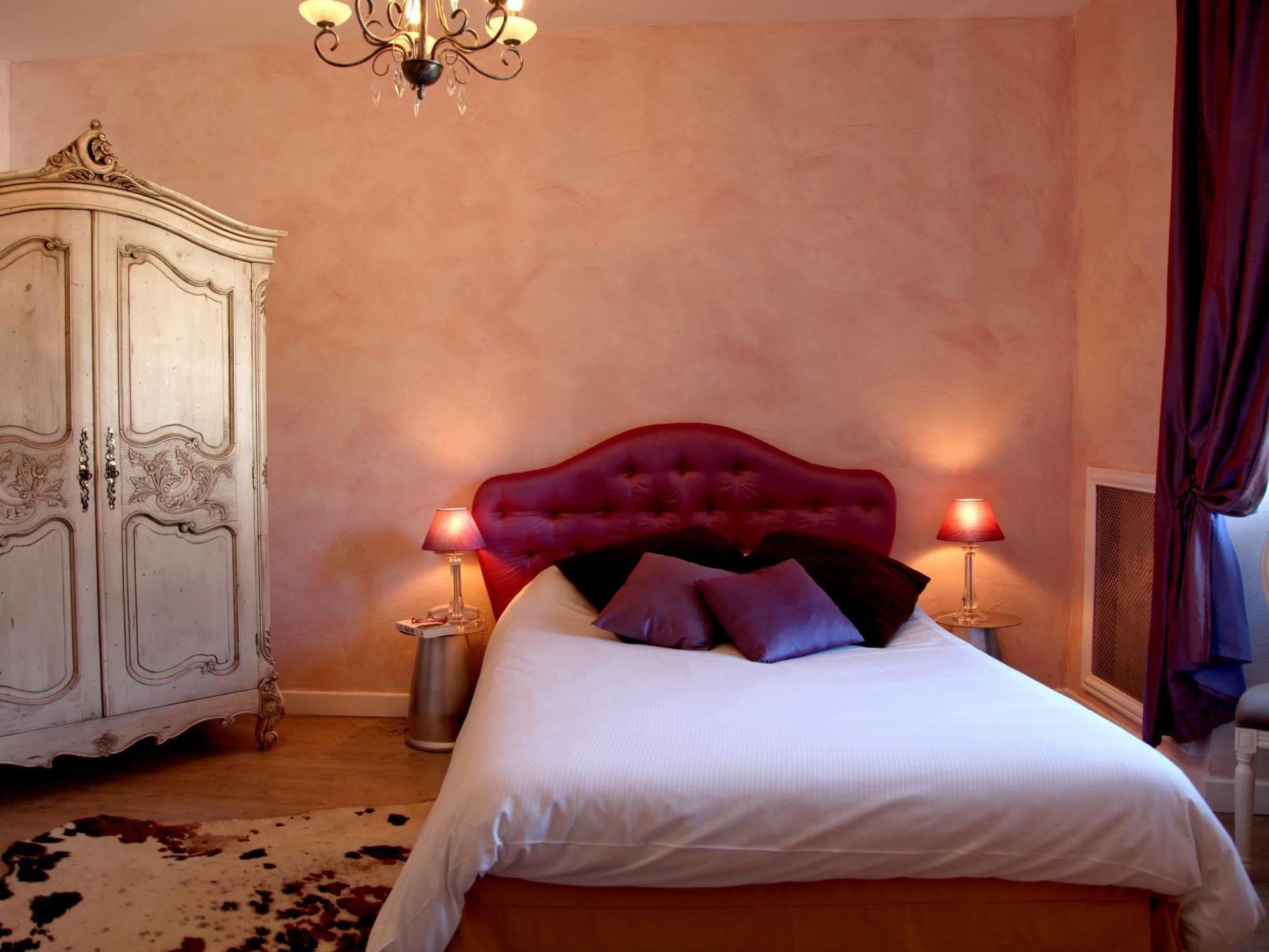 Logis Hotel Des Bains Жерарме Екстер'єр фото